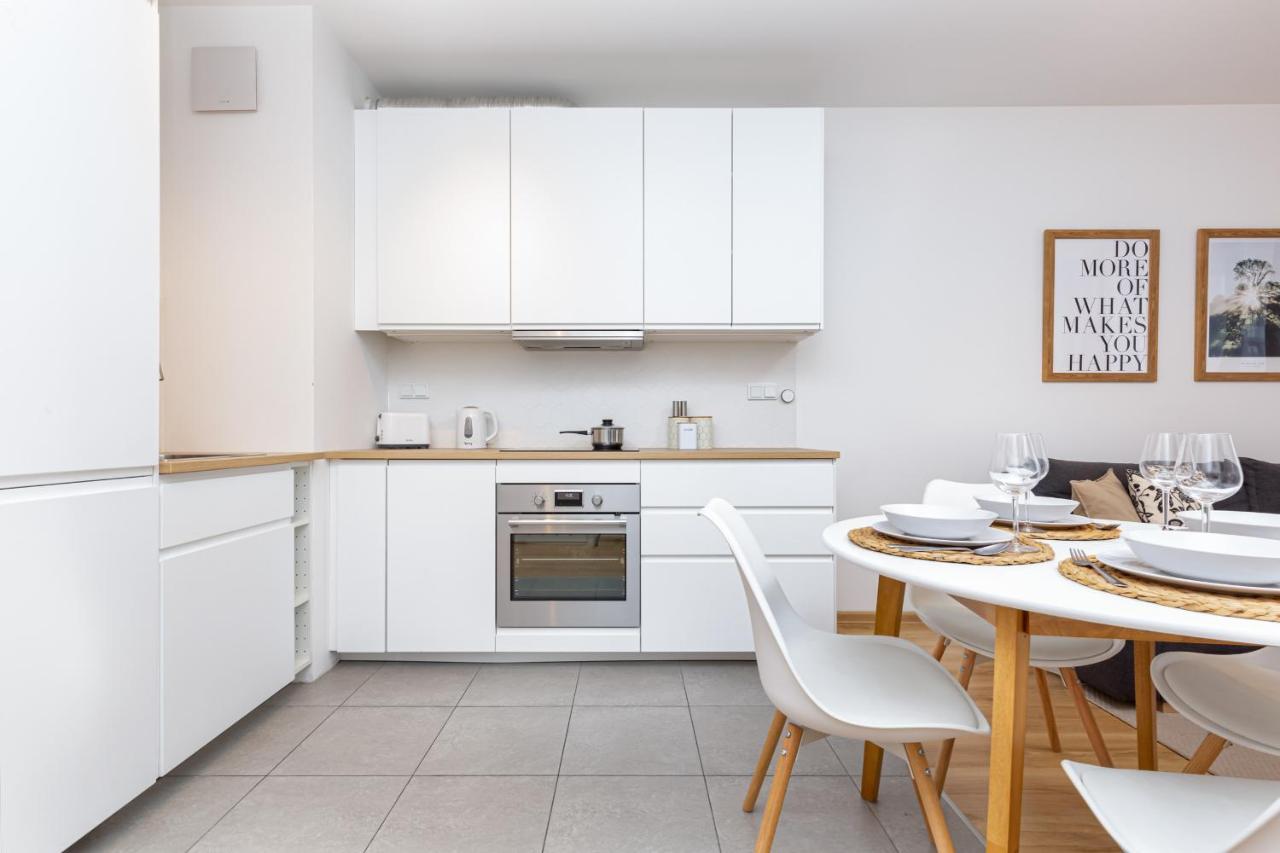 Apartments Varsovia Kasprzaka By Noclegi Renters Eksteriør billede